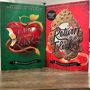 Descendants Novel Set of 2 Books